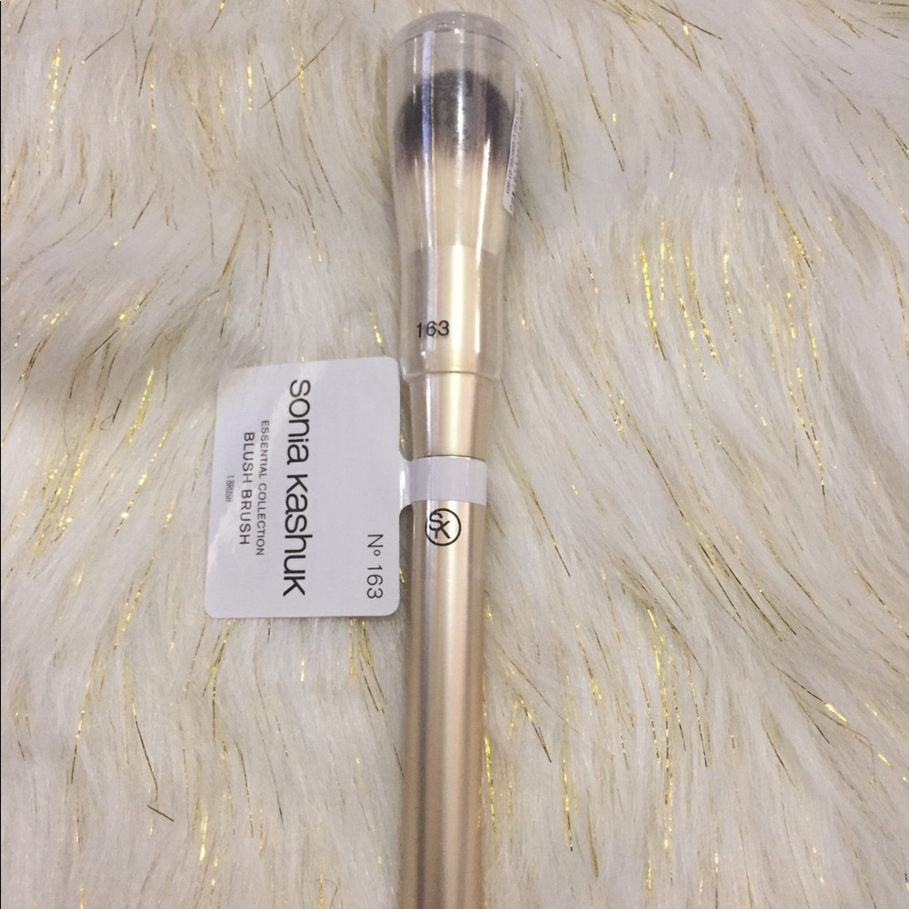 Sonia Kashuk Blush Brush